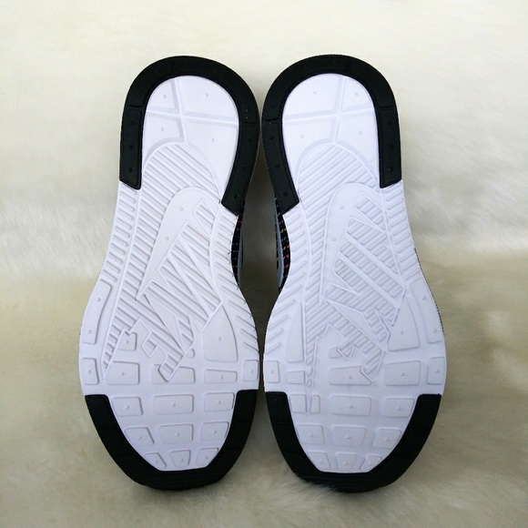 Nike Ashin Womens Sneakers - Picture 5 of 7